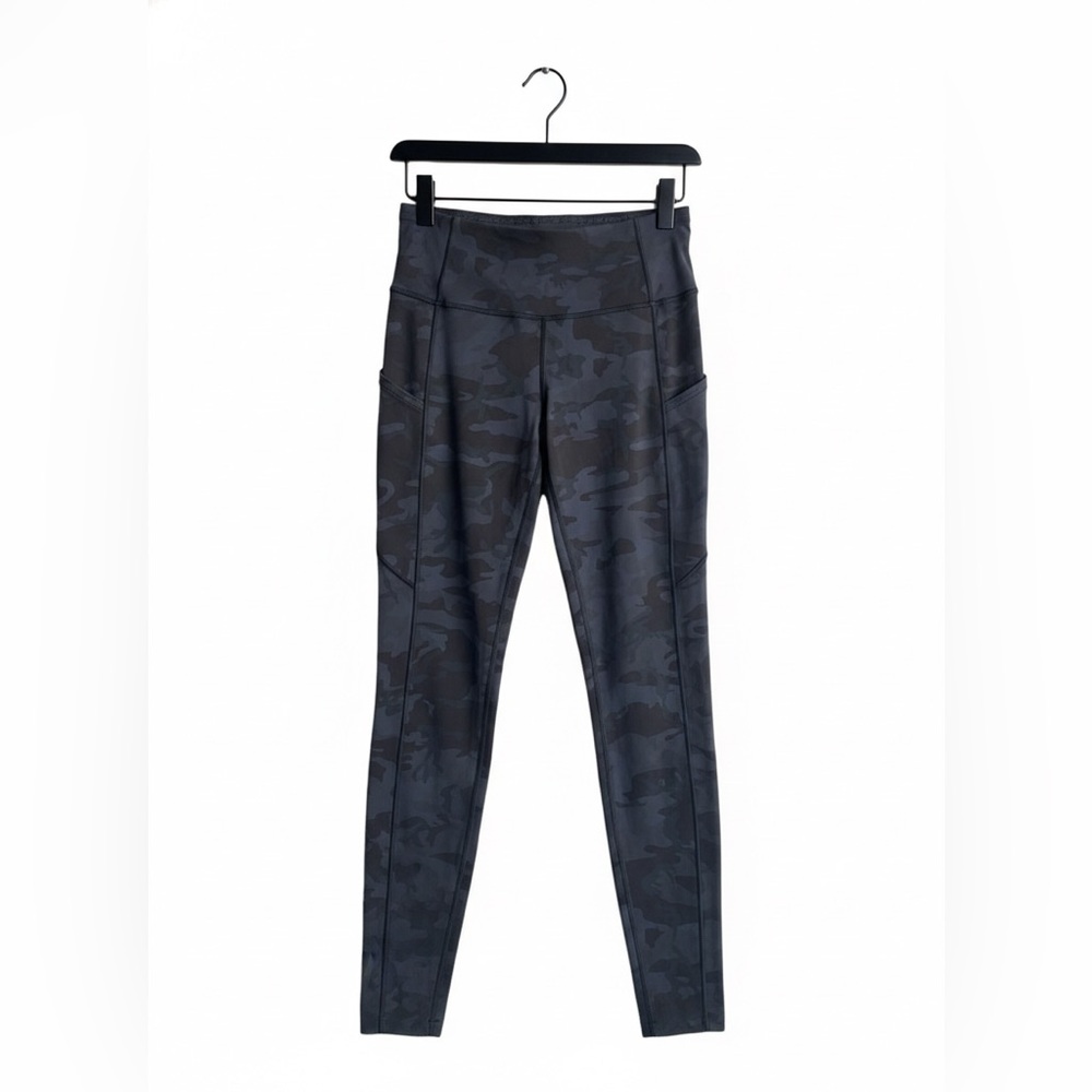 LULULEMON Black Camouflage Leggings